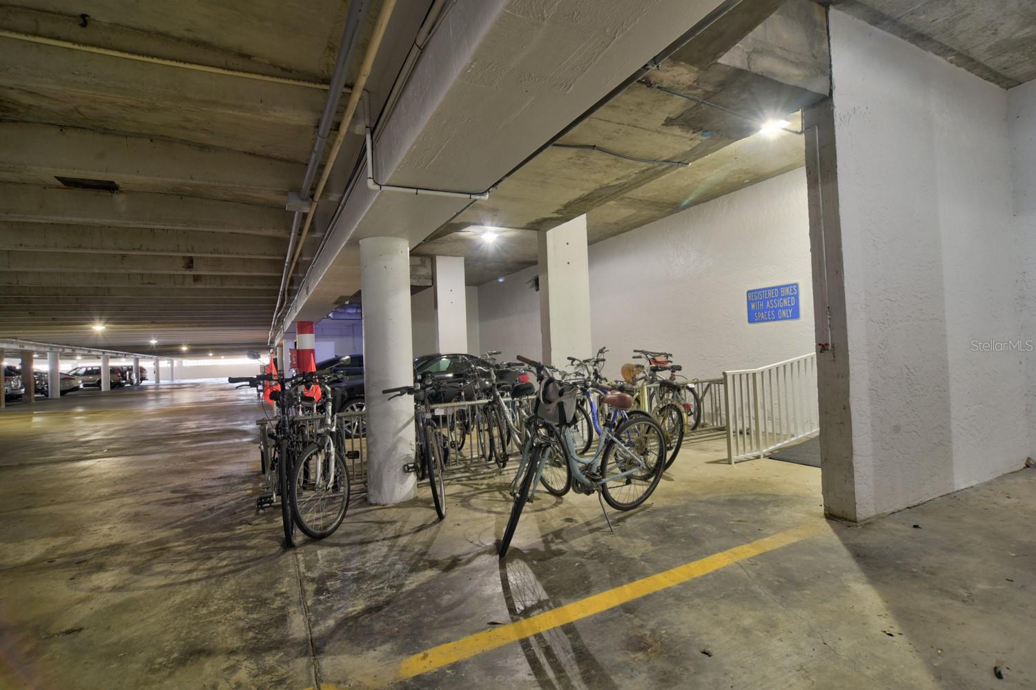 Image 28 of 42 For 4900 Brittany Drive S 1409