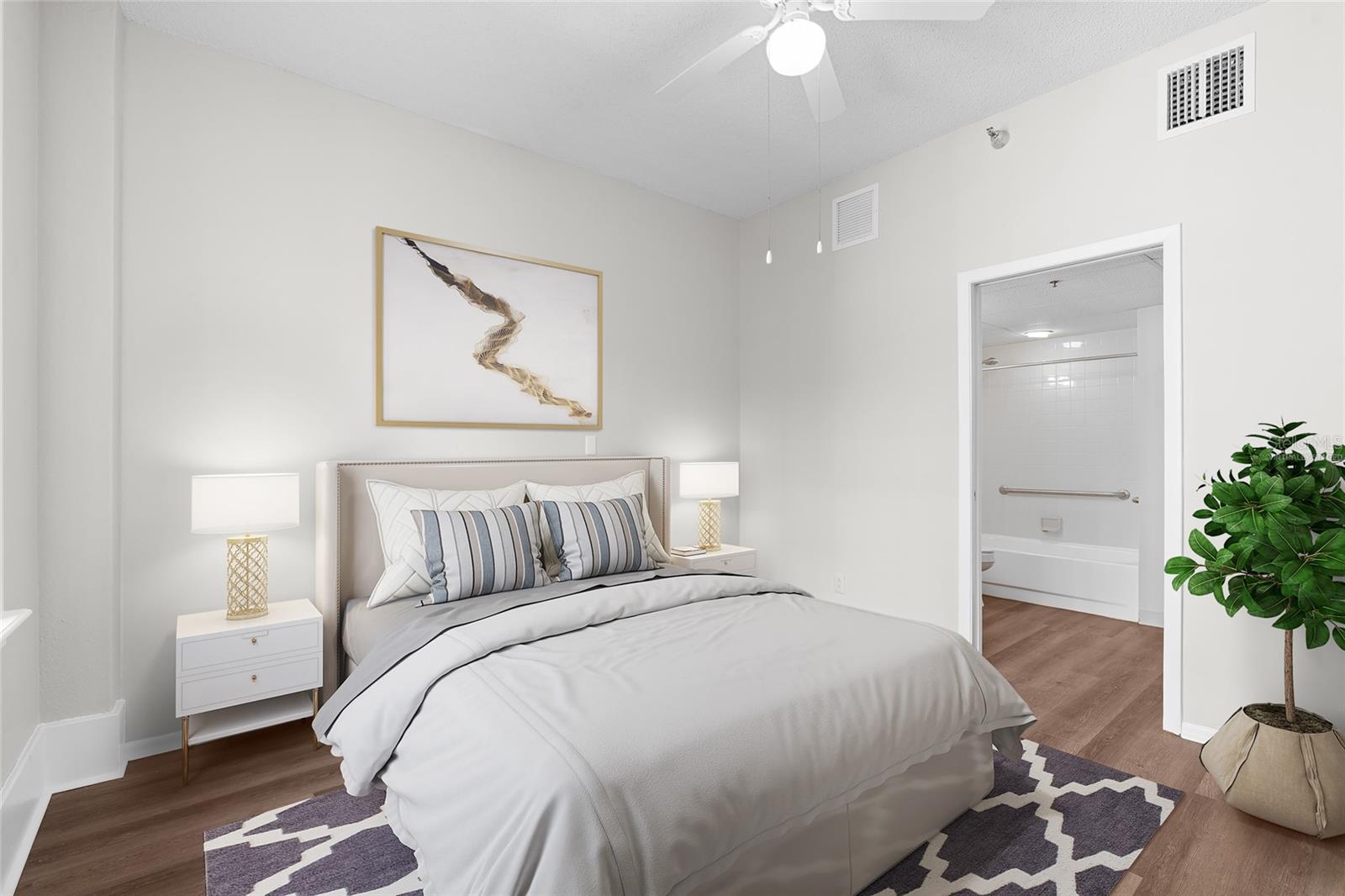 Image 9 of 17 For 411 1st Avenue N 702