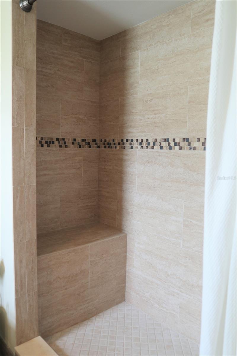 Image 8 of 23 For 1468 Evergreen Avenue