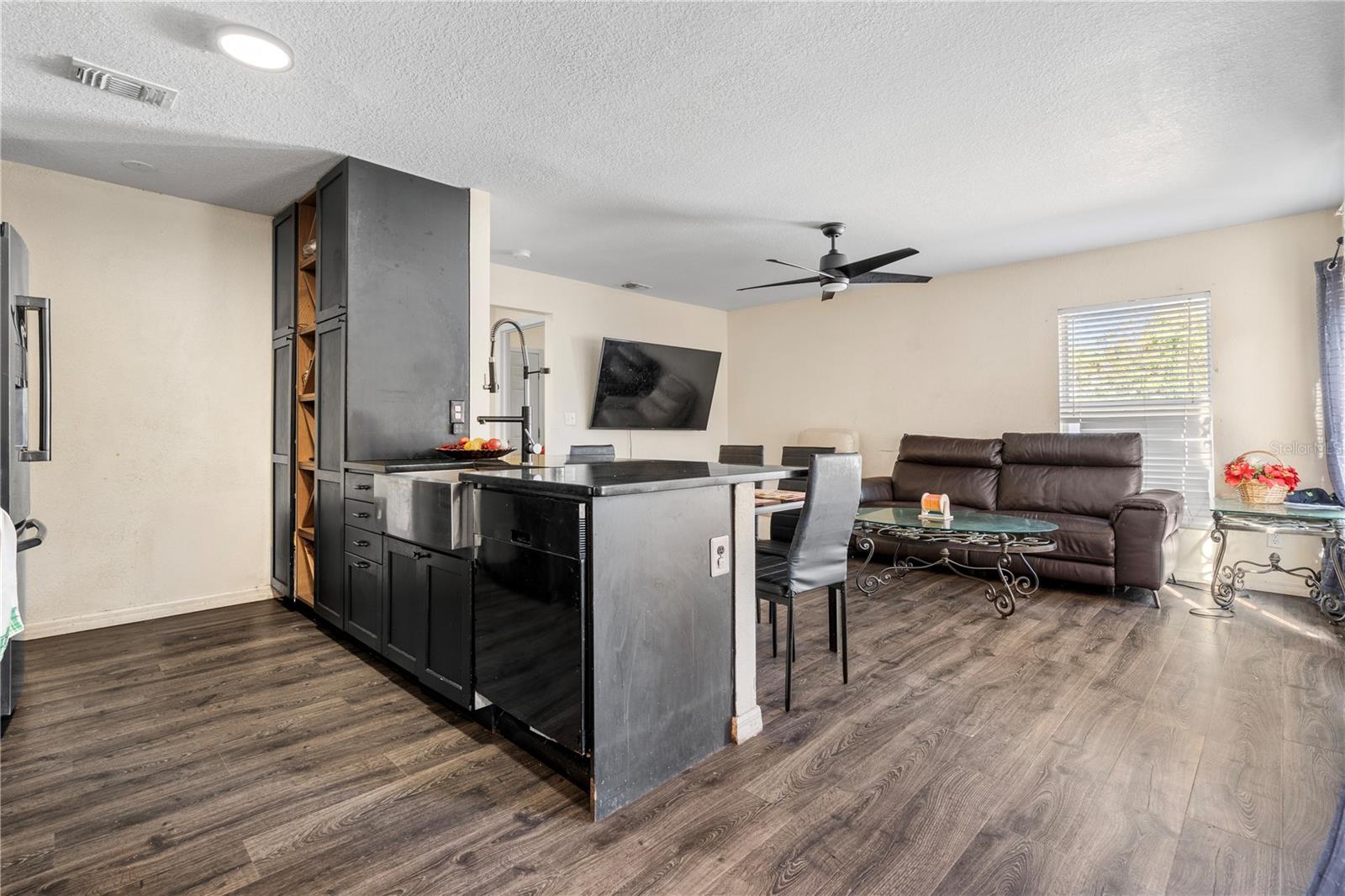 Image 8 of 39 For 8613 15th Street