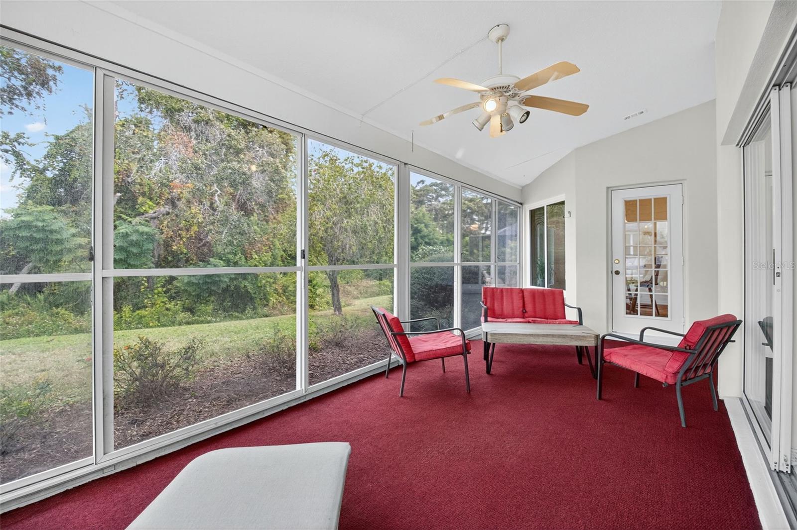 Image 13 of 41 For 8841 Kipling Avenue