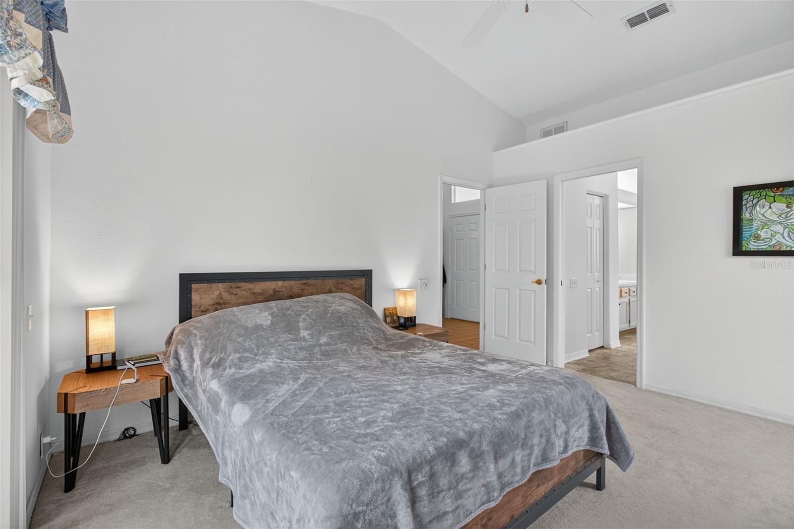 Image 18 of 41 For 8841 Kipling Avenue