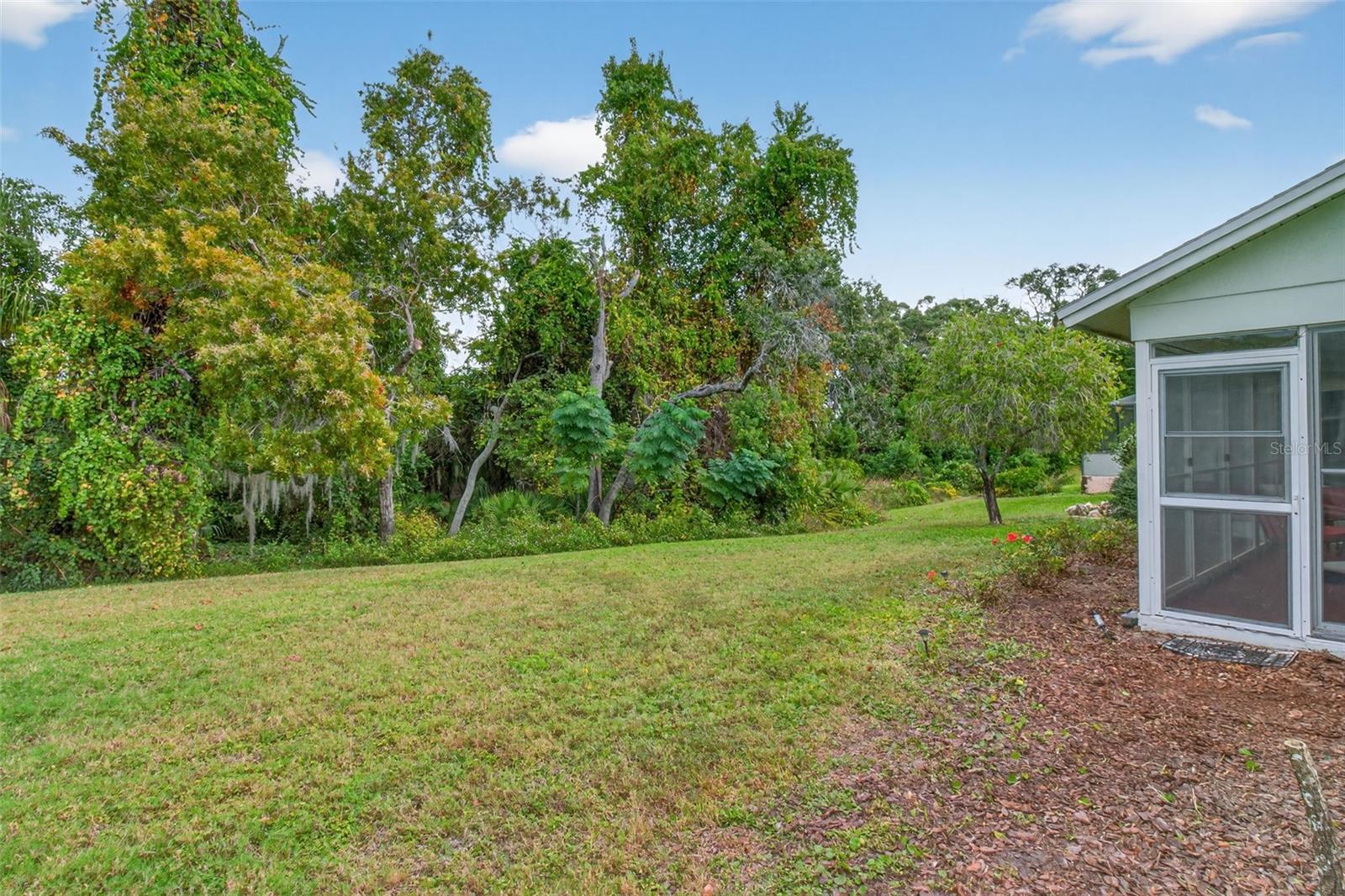 Image 34 of 41 For 8841 Kipling Avenue