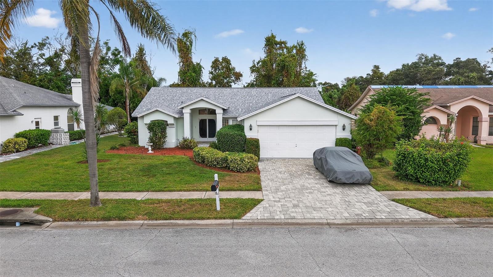 Image 4 of 41 For 8841 Kipling Avenue