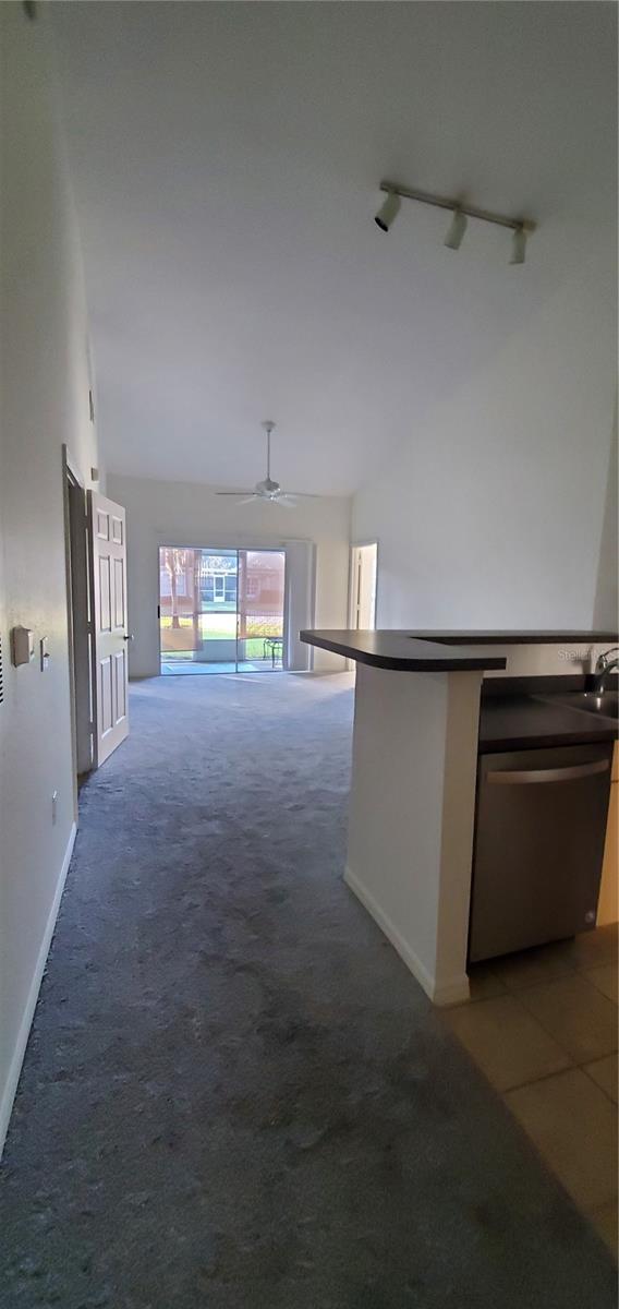 Image 2 of 17 For 3584 Kings Road 101