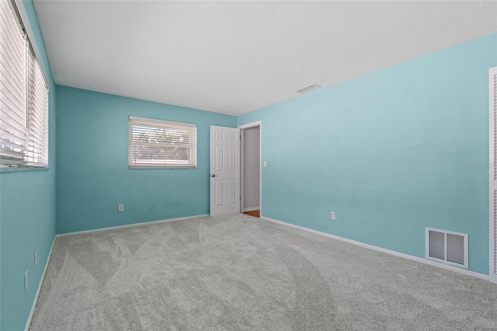 Image 10 of 34 For 13236 84th Terrace