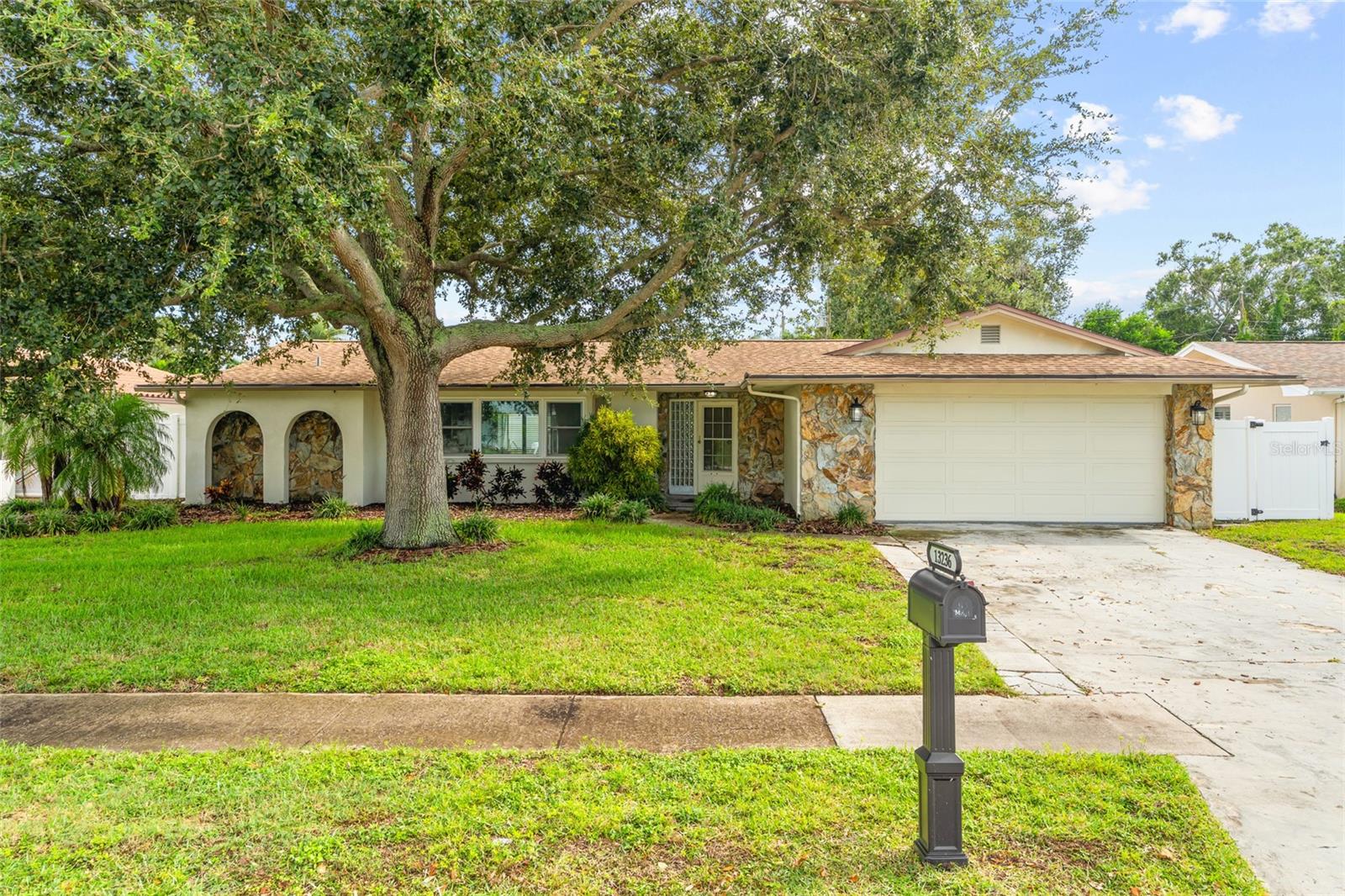 Image 2 of 34 For 13236 84th Terrace