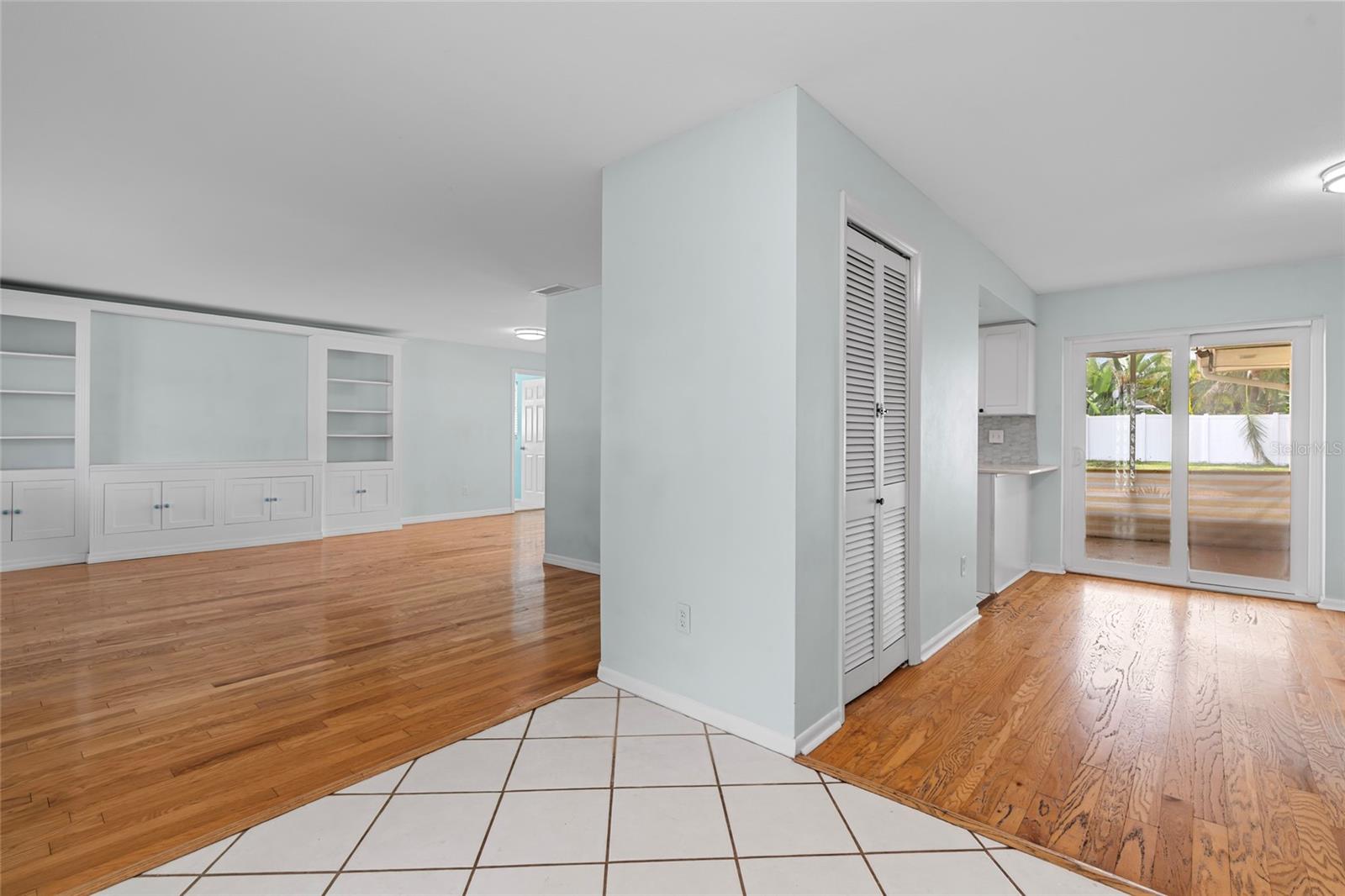 Image 3 of 34 For 13236 84th Terrace