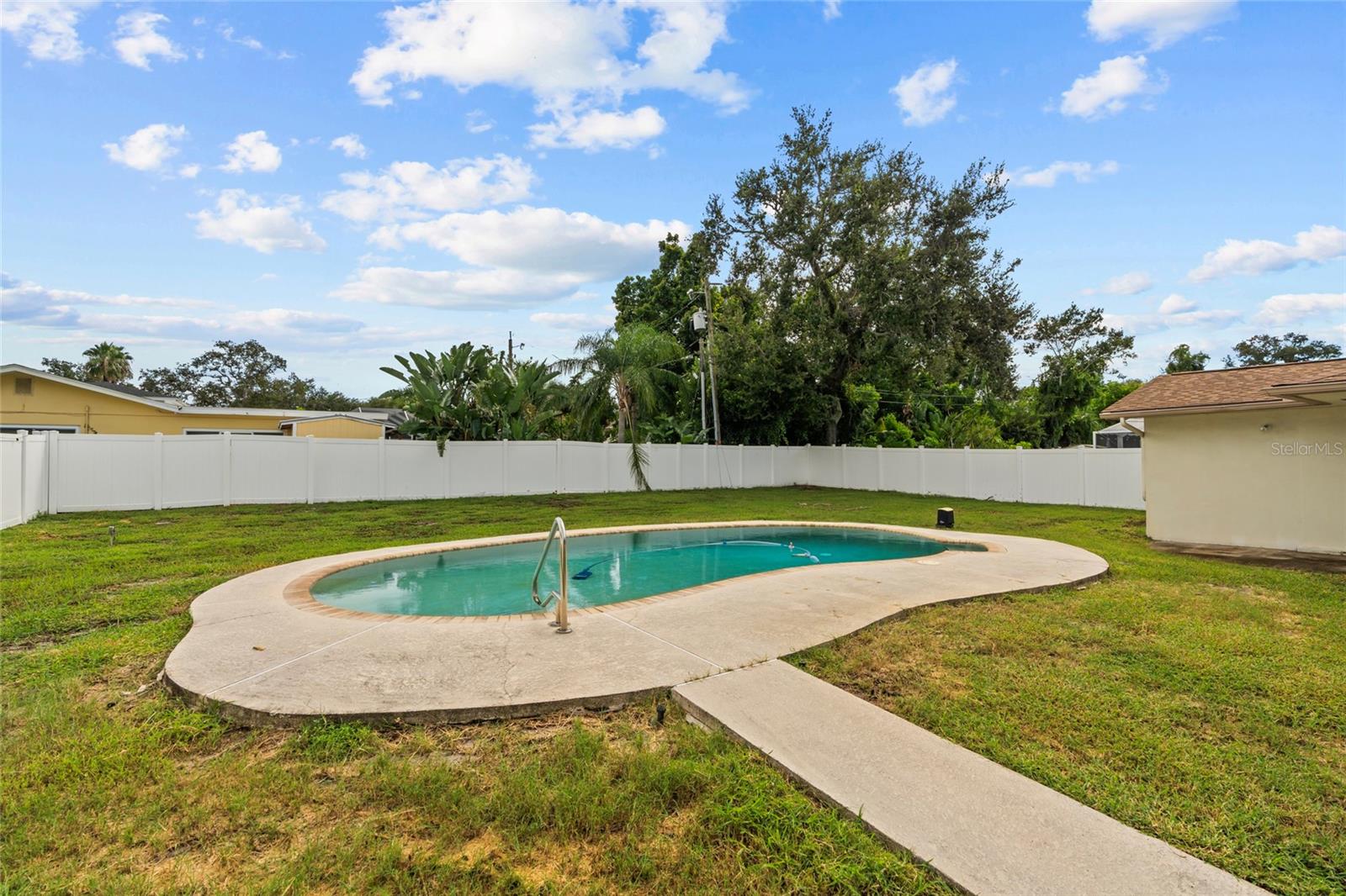 Image 31 of 34 For 13236 84th Terrace