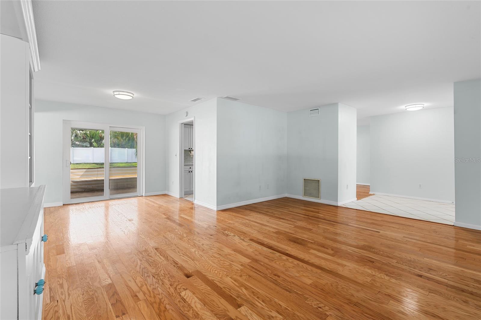 Image 6 of 34 For 13236 84th Terrace