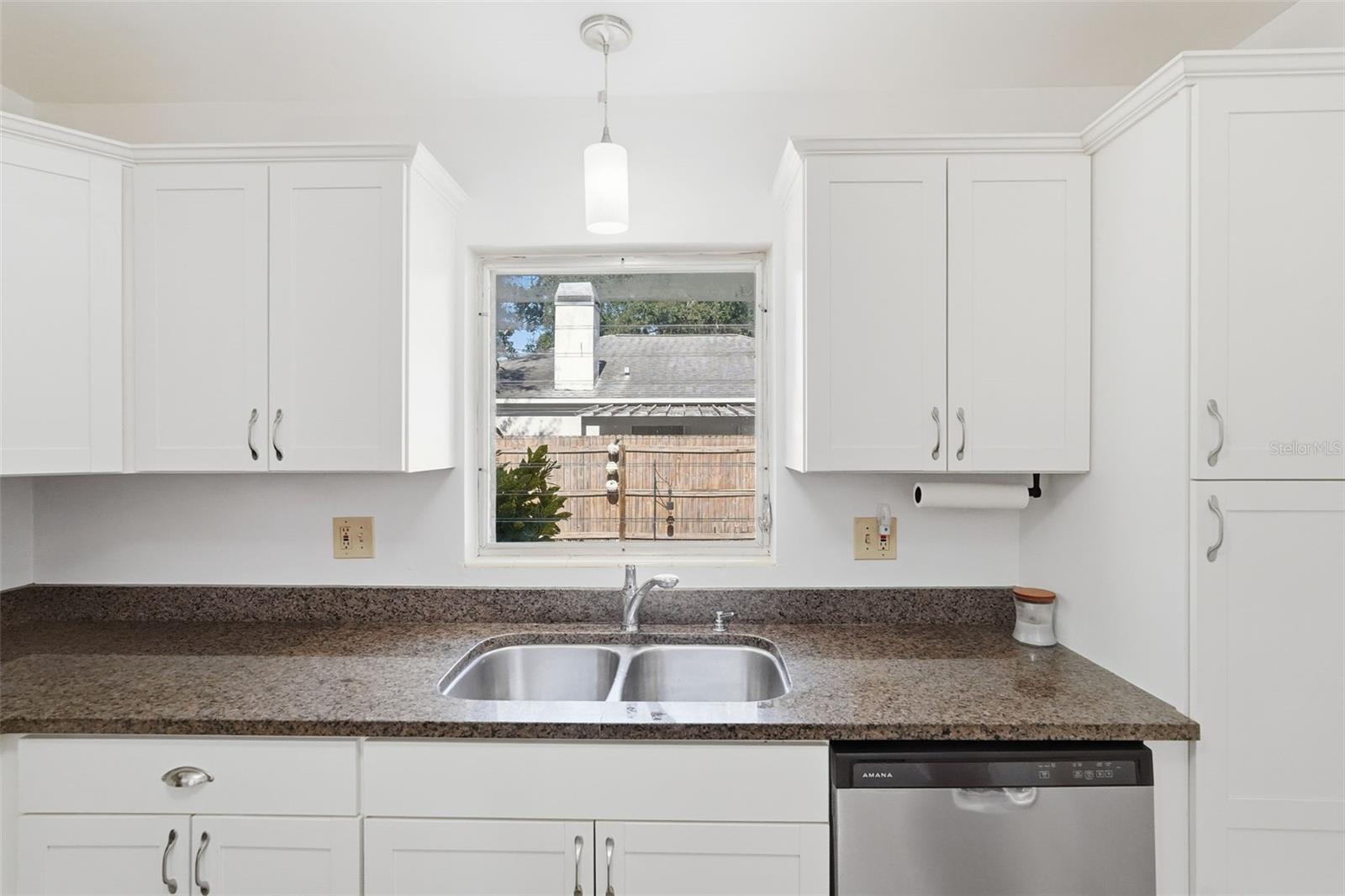 Image 11 of 29 For 42 Lake Shore Drive