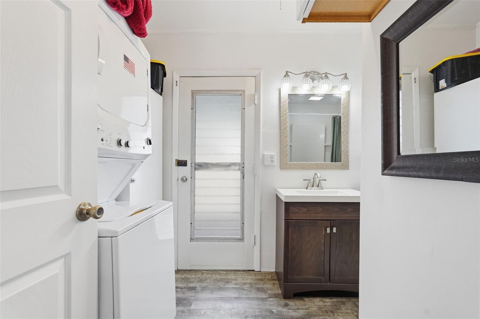 Image 14 of 29 For 42 Lake Shore Drive