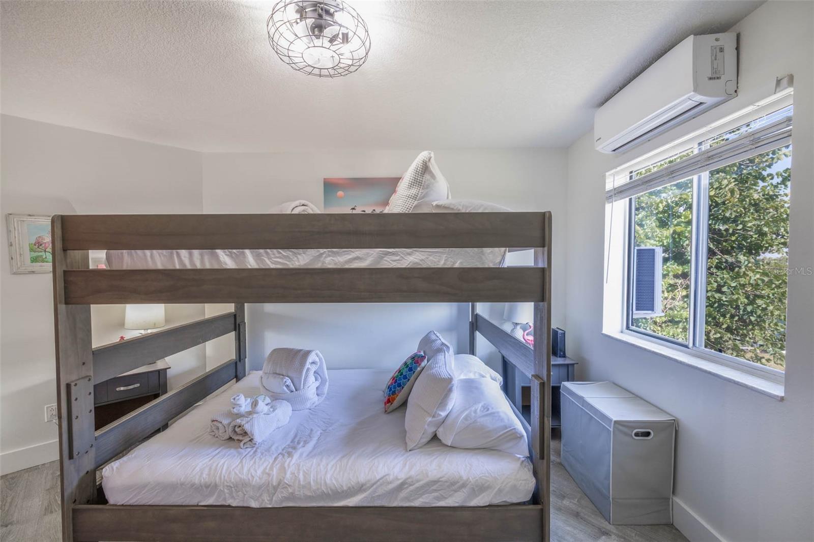 Image 21 of 56 For 3460 Crape Myrtle Drive