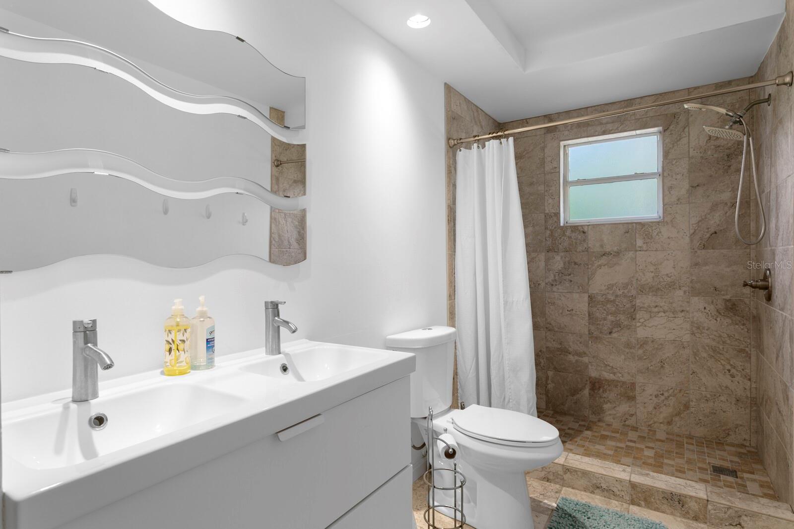 Image 35 of 60 For 1343 Highland Avenue