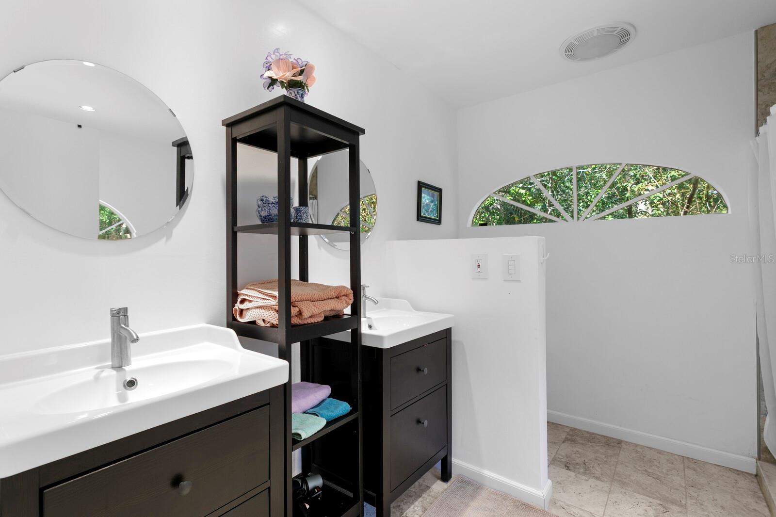 Image 5 of 60 For 1343 Highland Avenue