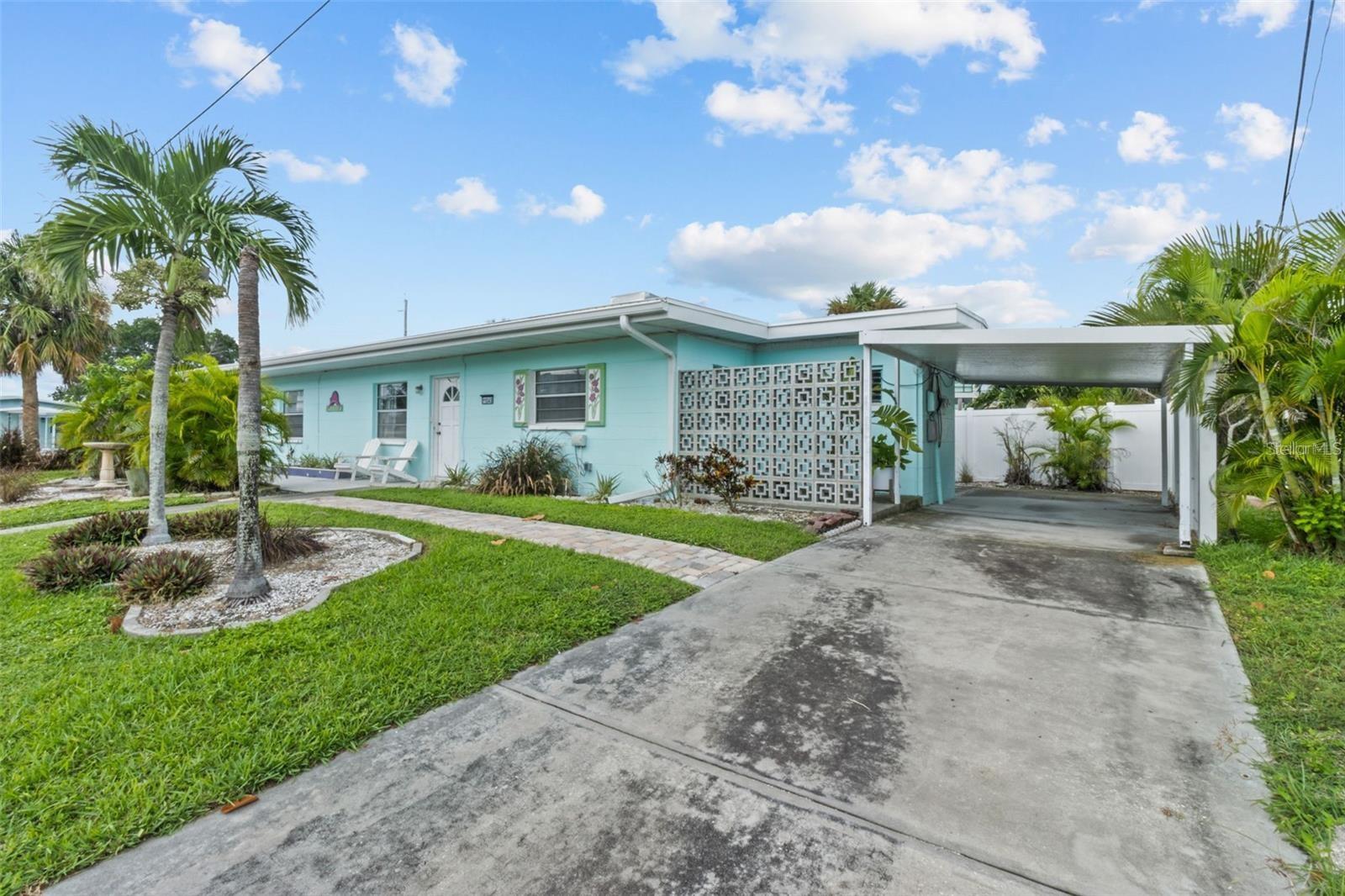 Image 11 of 17 For 11040 2nd Street E