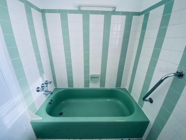 Image 17 of 22 For 4902 31 Avenue S