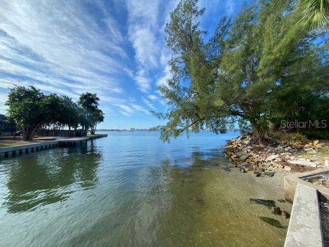 Image 21 of 22 For 4902 31 Avenue S