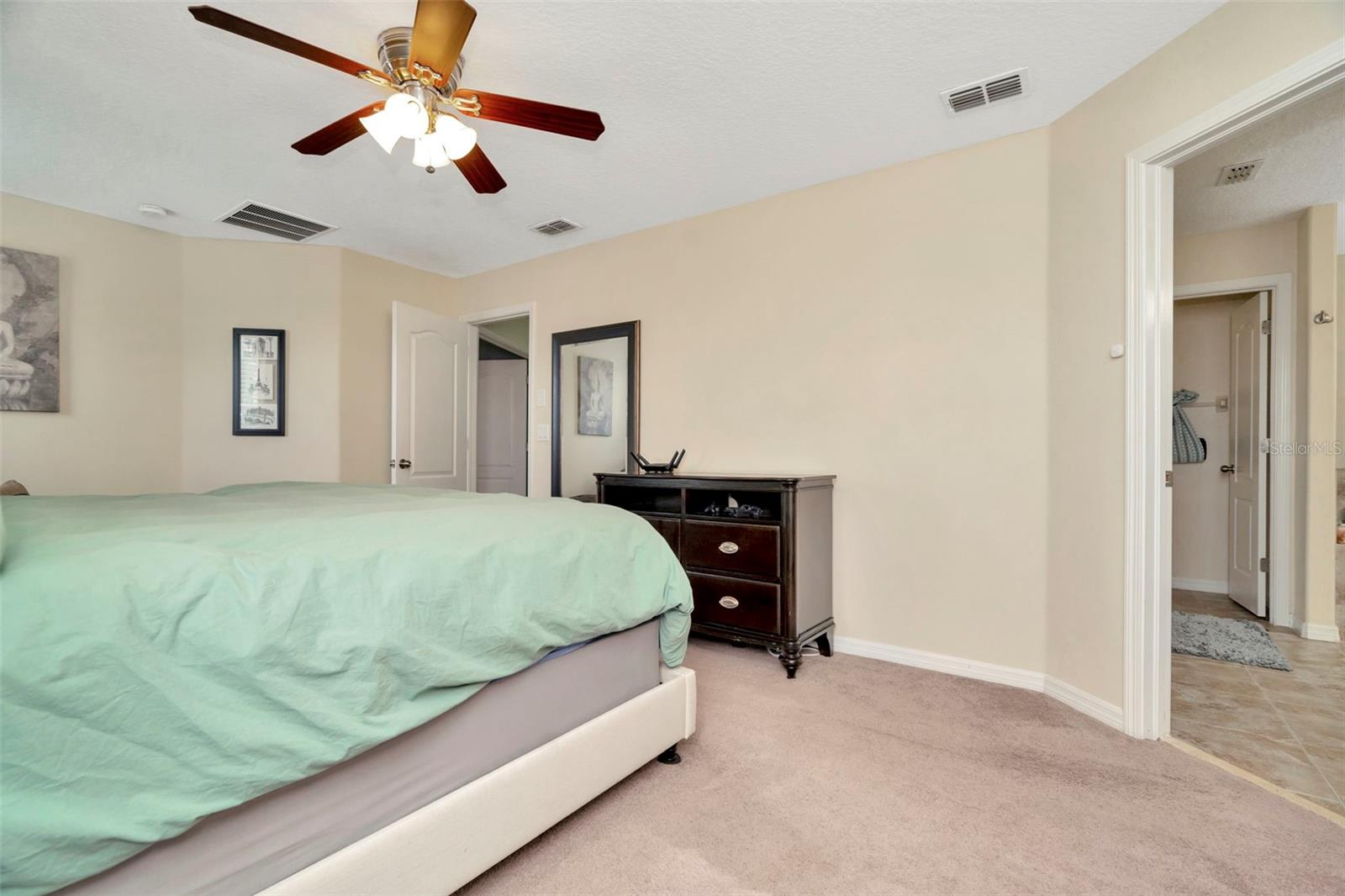 Listing photo id 21 for 3529 Lefays Point