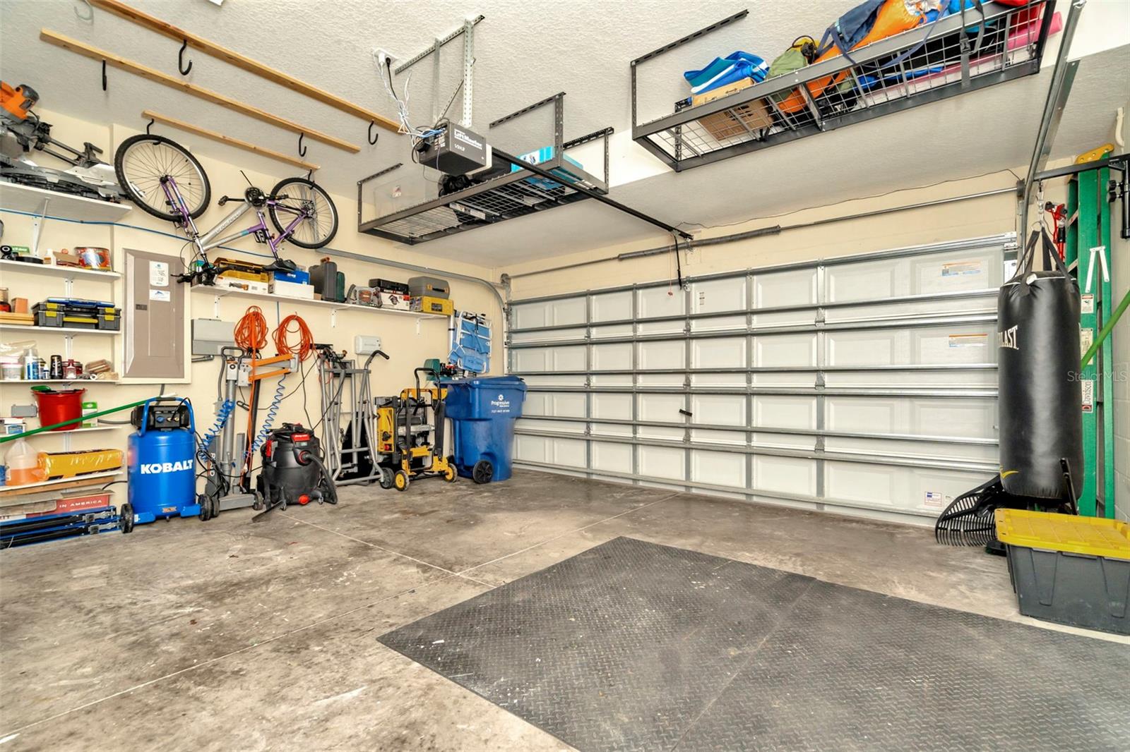 Listing photo id 35 for 3529 Lefays Point