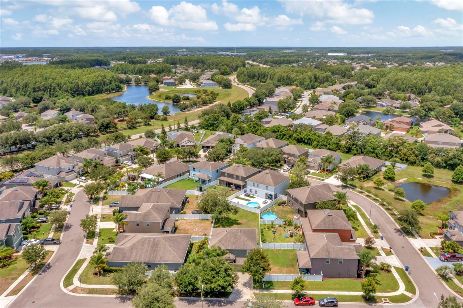 Listing photo id 41 for 3529 Lefays Point