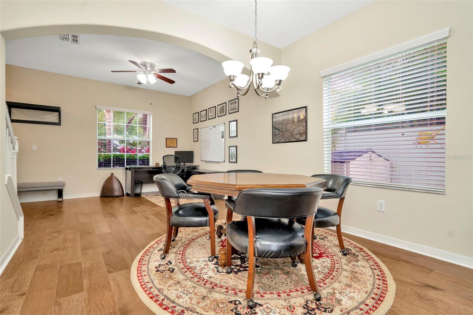 Listing photo id 4 for 3529 Lefays Point