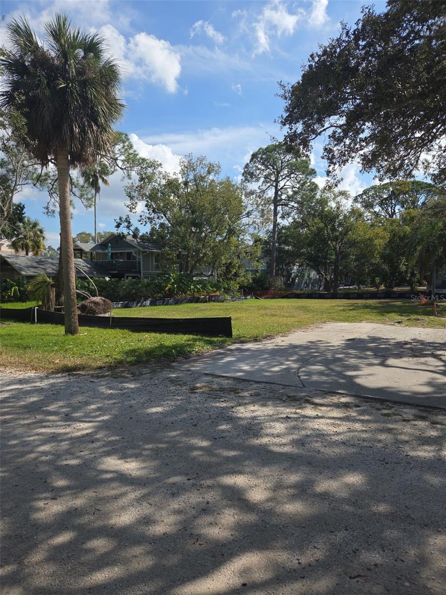 Image 4 of 5 For 417 Tennessee Avenue