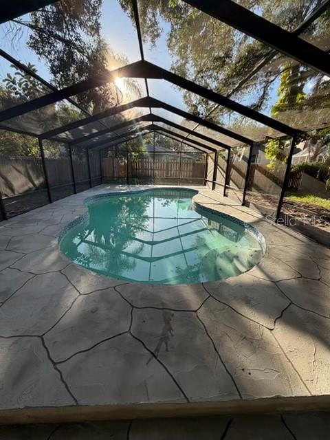 Image 2 of 15 For 933 Woodland Drive