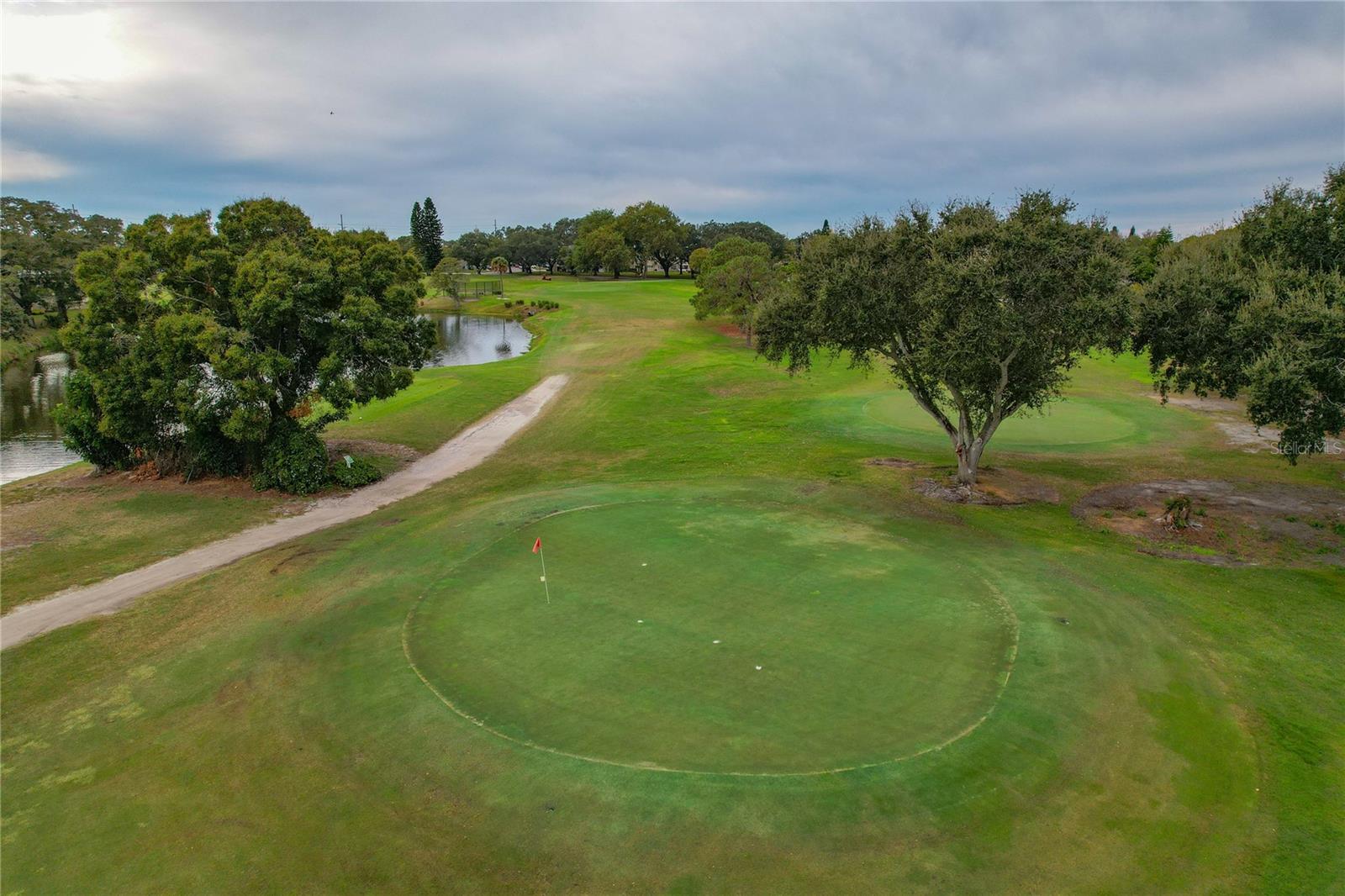 Image 21 of 39 For 2458 Columbia Drive 68