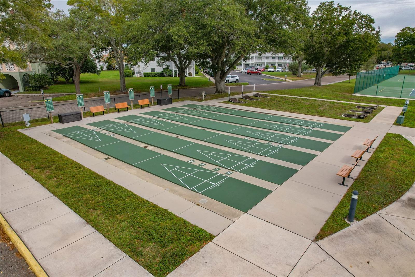 Image 34 of 39 For 2458 Columbia Drive 68