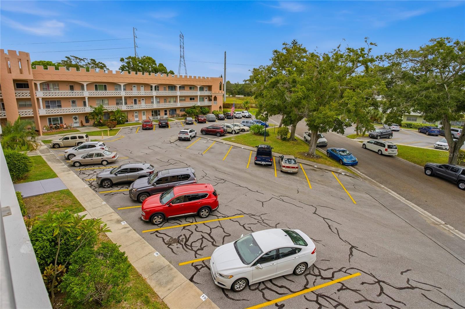 Image 35 of 39 For 2458 Columbia Drive 68