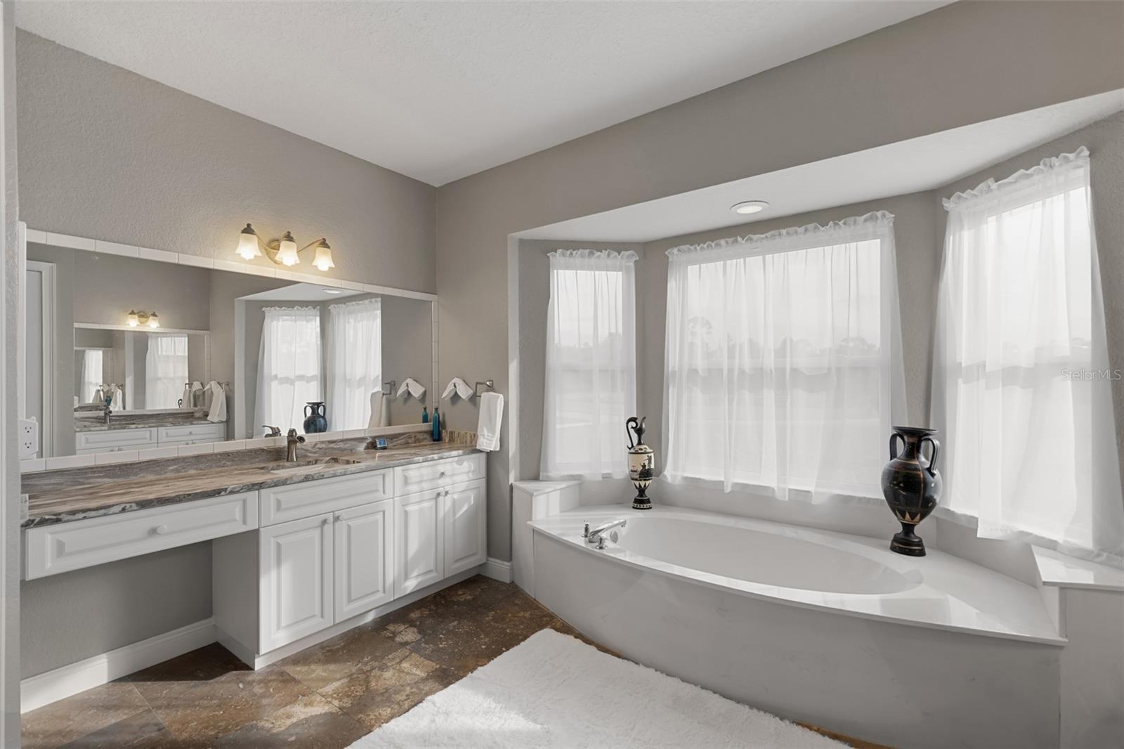 Image 16 of 44 For 29336 Sam Way