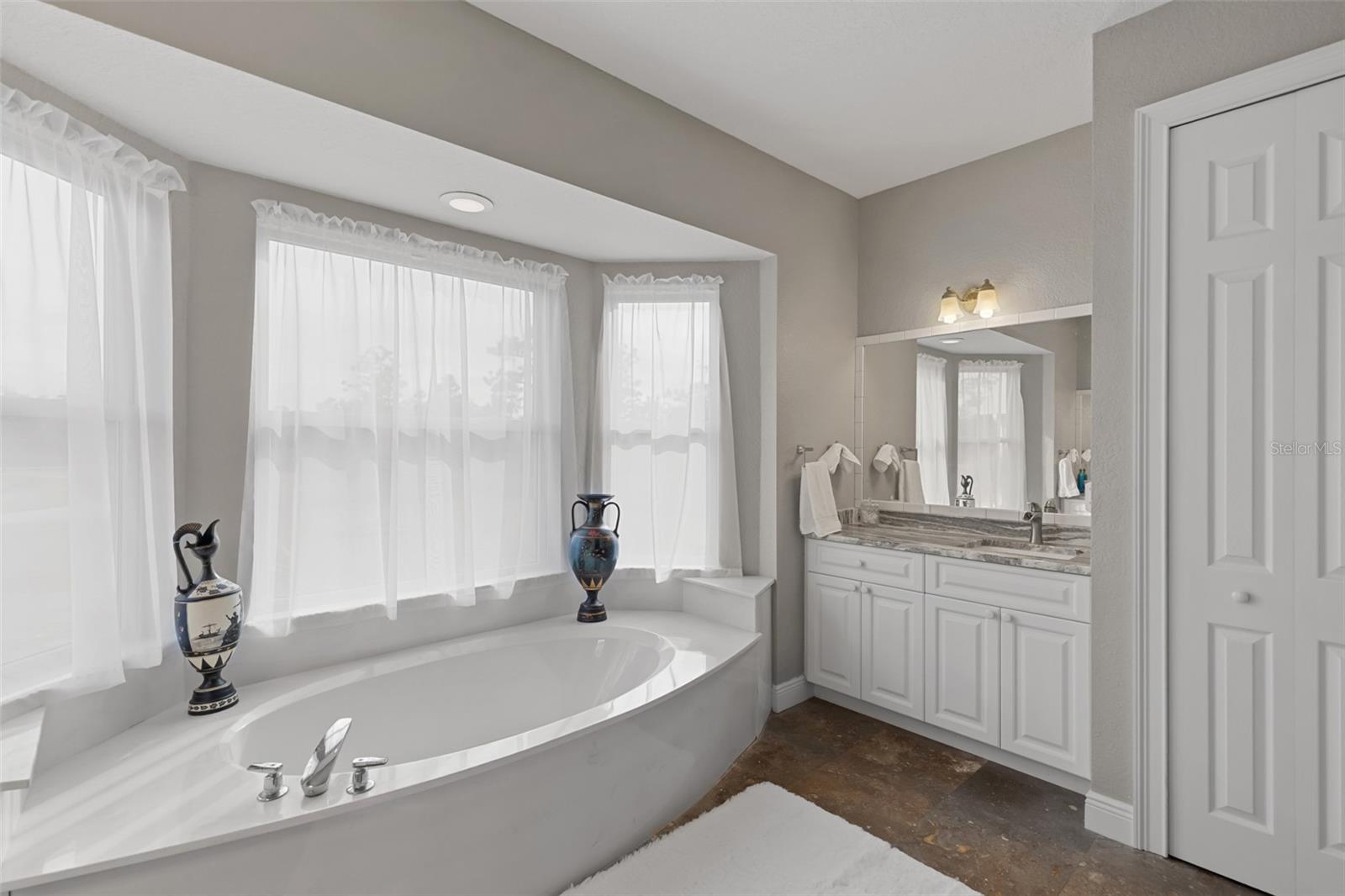 Image 17 of 44 For 29336 Sam Way