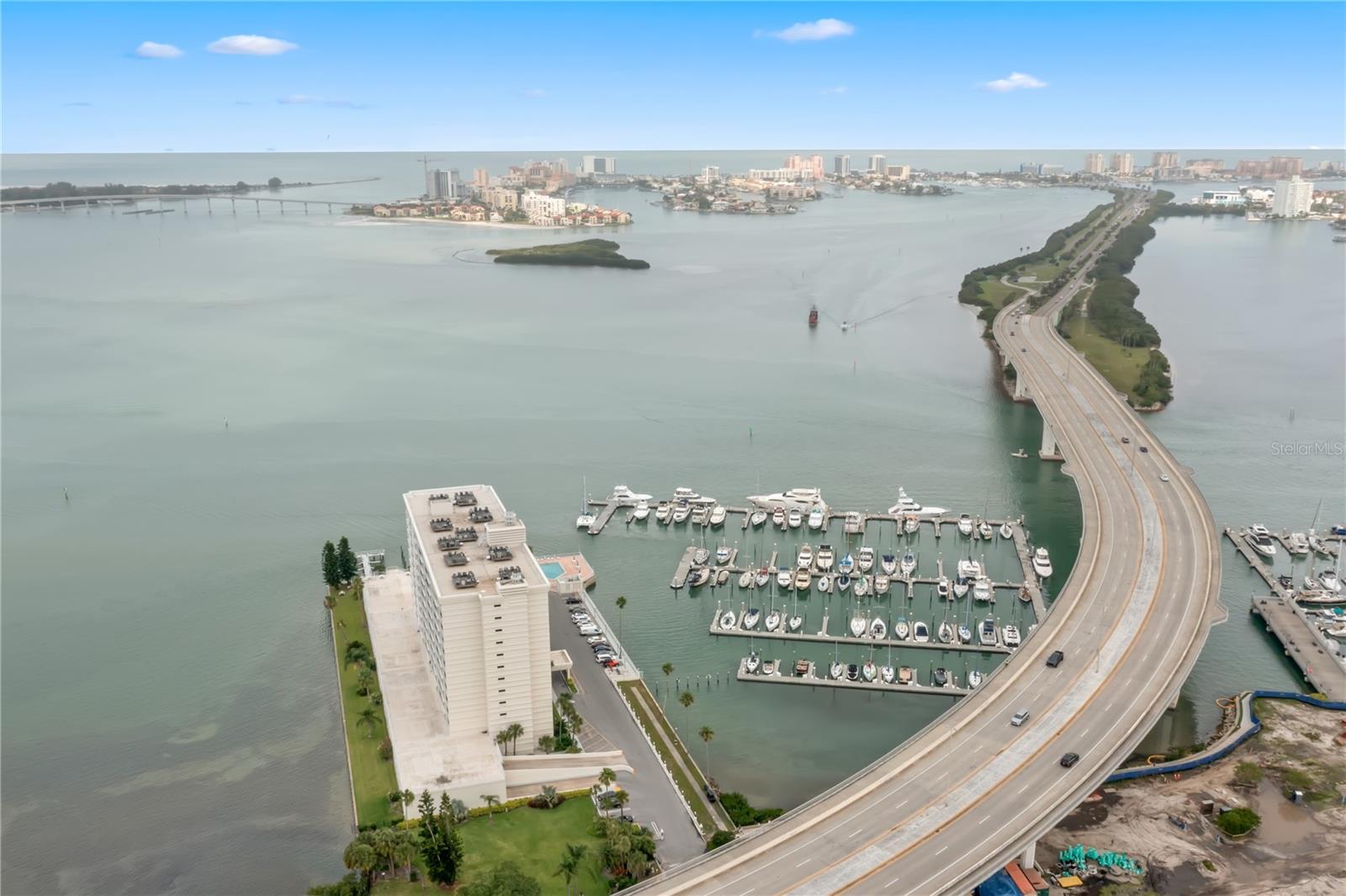 Image 39 of 40 For 100 Pierce Street 1007