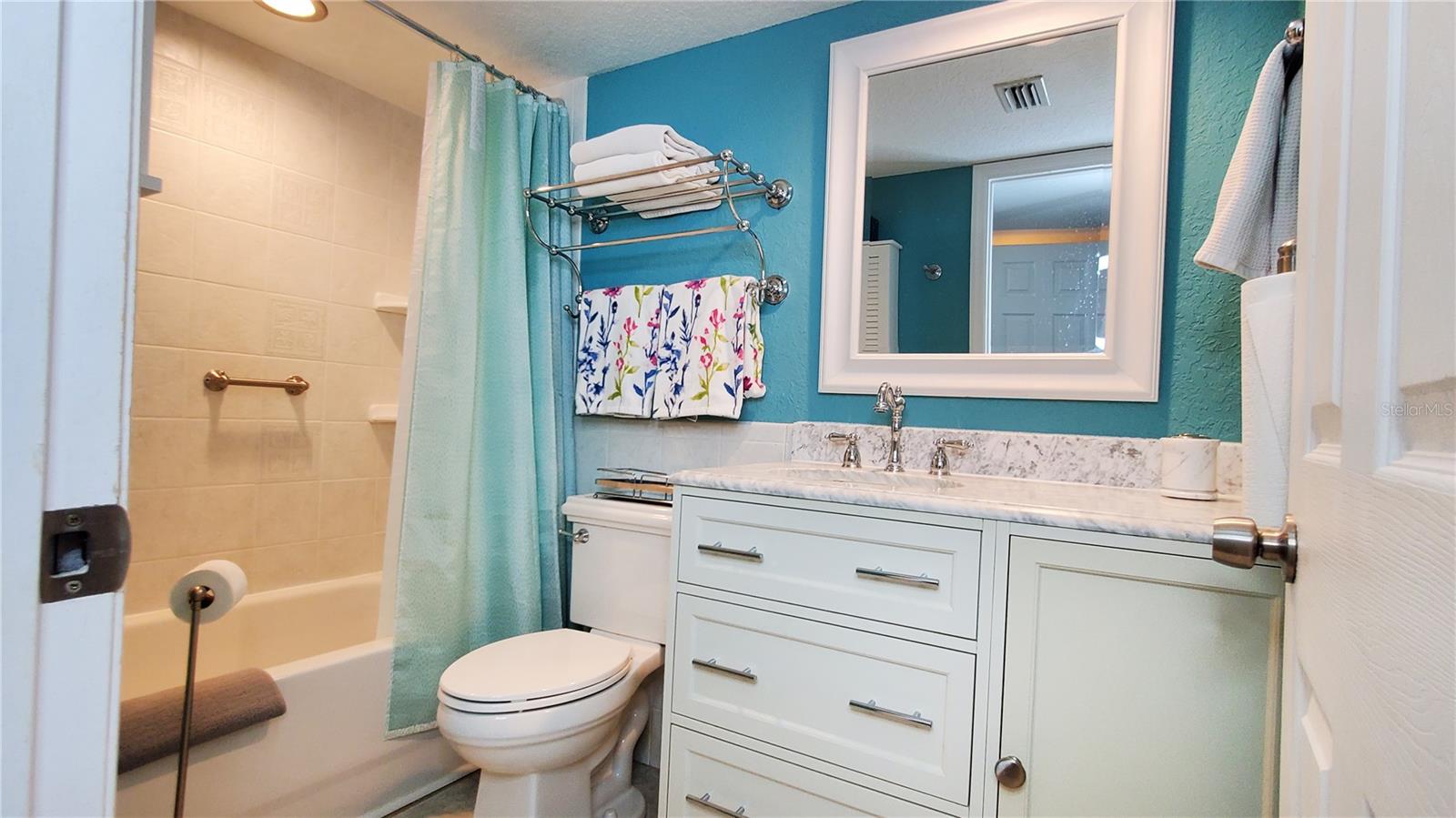 Image 15 of 24 For 1001 Bayshore Boulevard 107