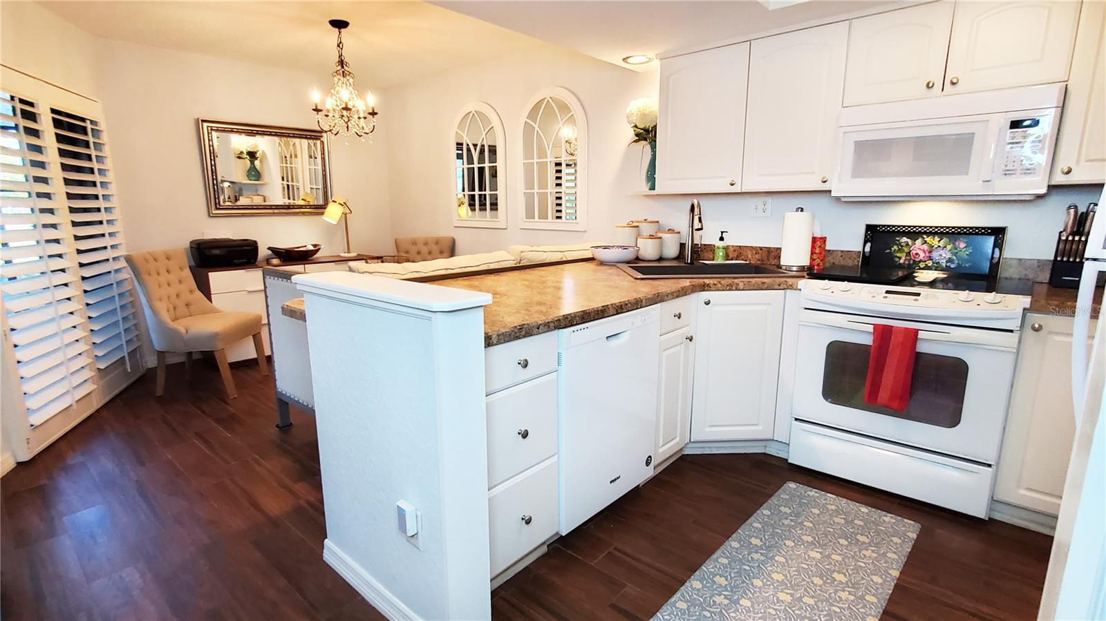 Image 9 of 24 For 1001 Bayshore Boulevard 107