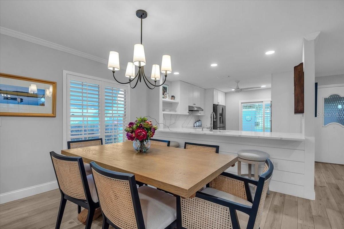 Image 12 of 42 For 5417 Chantilly  31