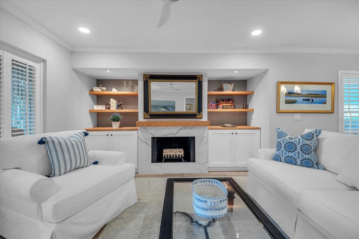 Image 16 of 42 For 5417 Chantilly  31