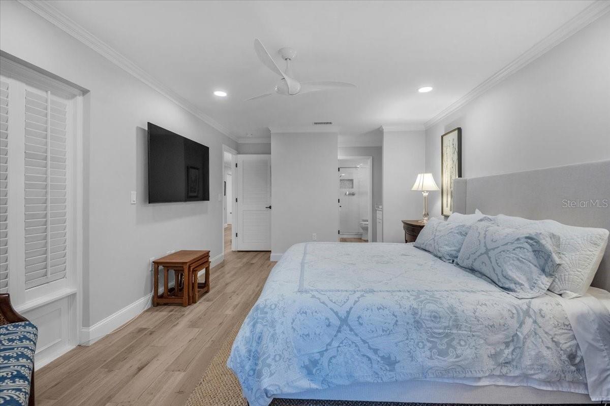 Image 25 of 42 For 5417 Chantilly  31