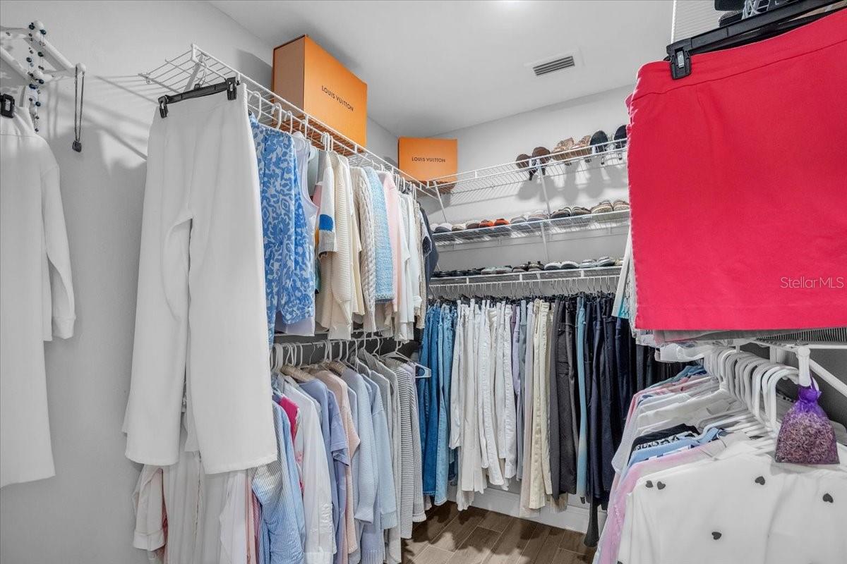 Image 28 of 42 For 5417 Chantilly  31