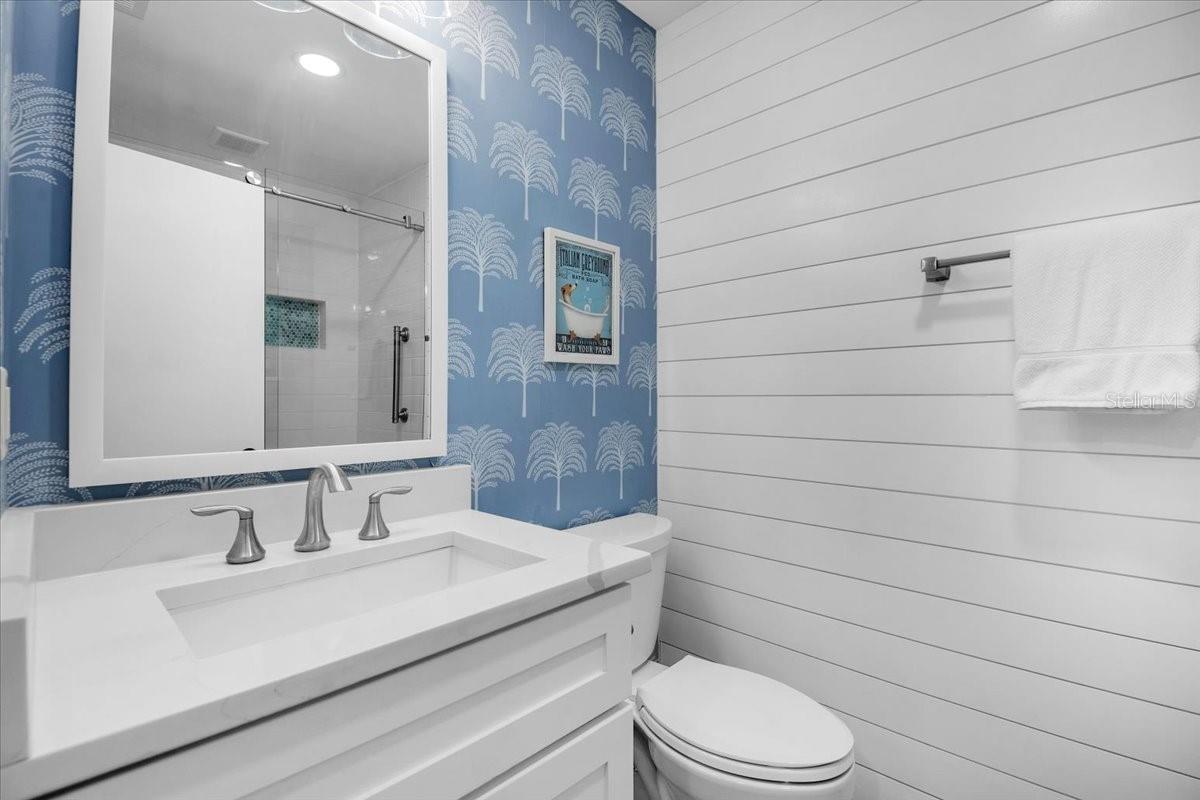 Image 31 of 42 For 5417 Chantilly  31