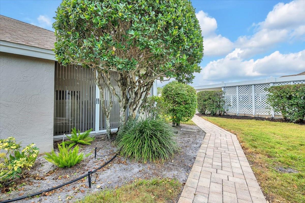 Image 36 of 42 For 5417 Chantilly  31