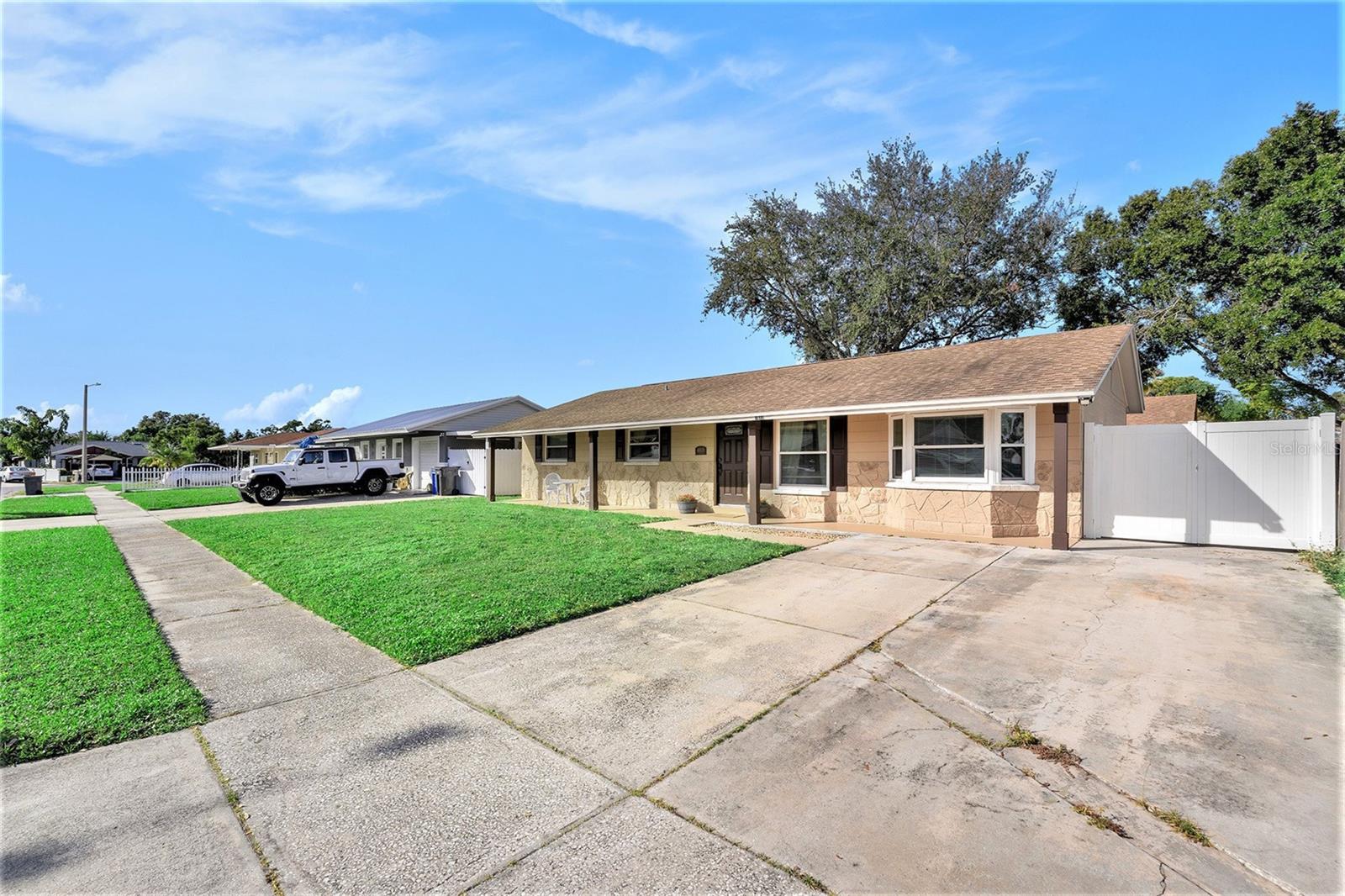 Image 4 of 18 For 4819 San Pablo Place