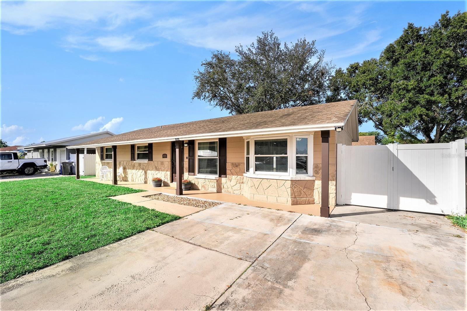 Image 5 of 18 For 4819 San Pablo Place