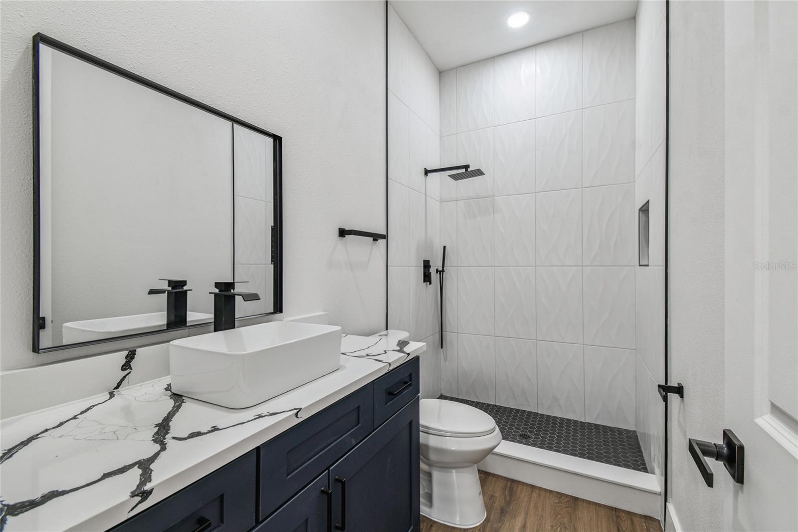 Image 18 of 40 For 310 Waterfall Drive