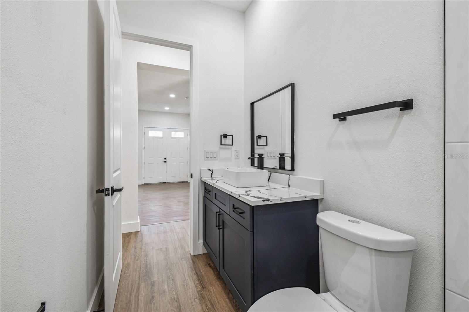 Image 19 of 40 For 310 Waterfall Drive