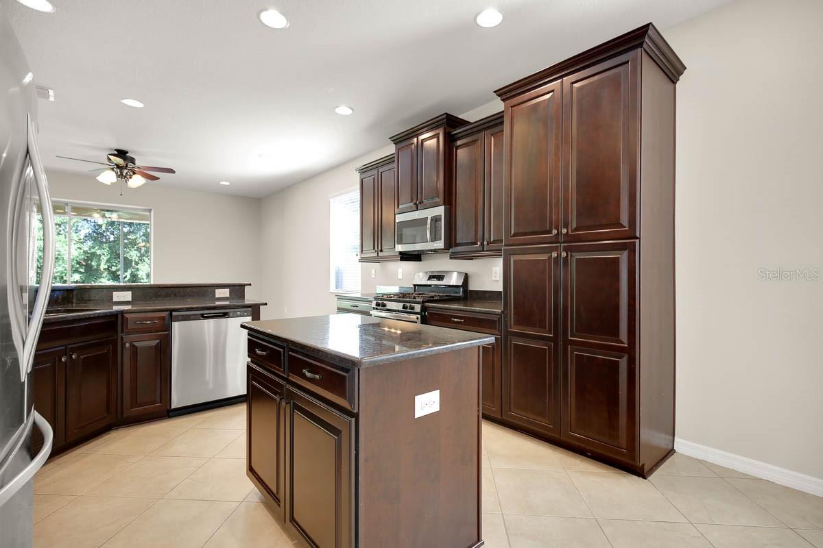 Image 10 of 46 For 11403 Thames Fare Way