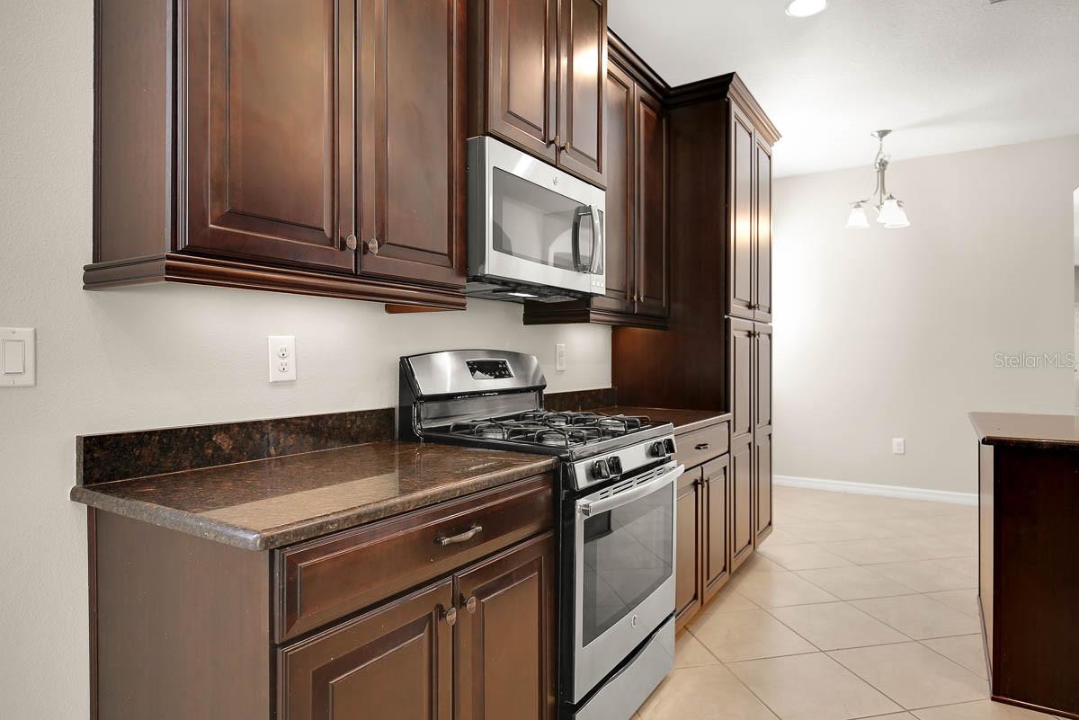 Image 13 of 46 For 11403 Thames Fare Way