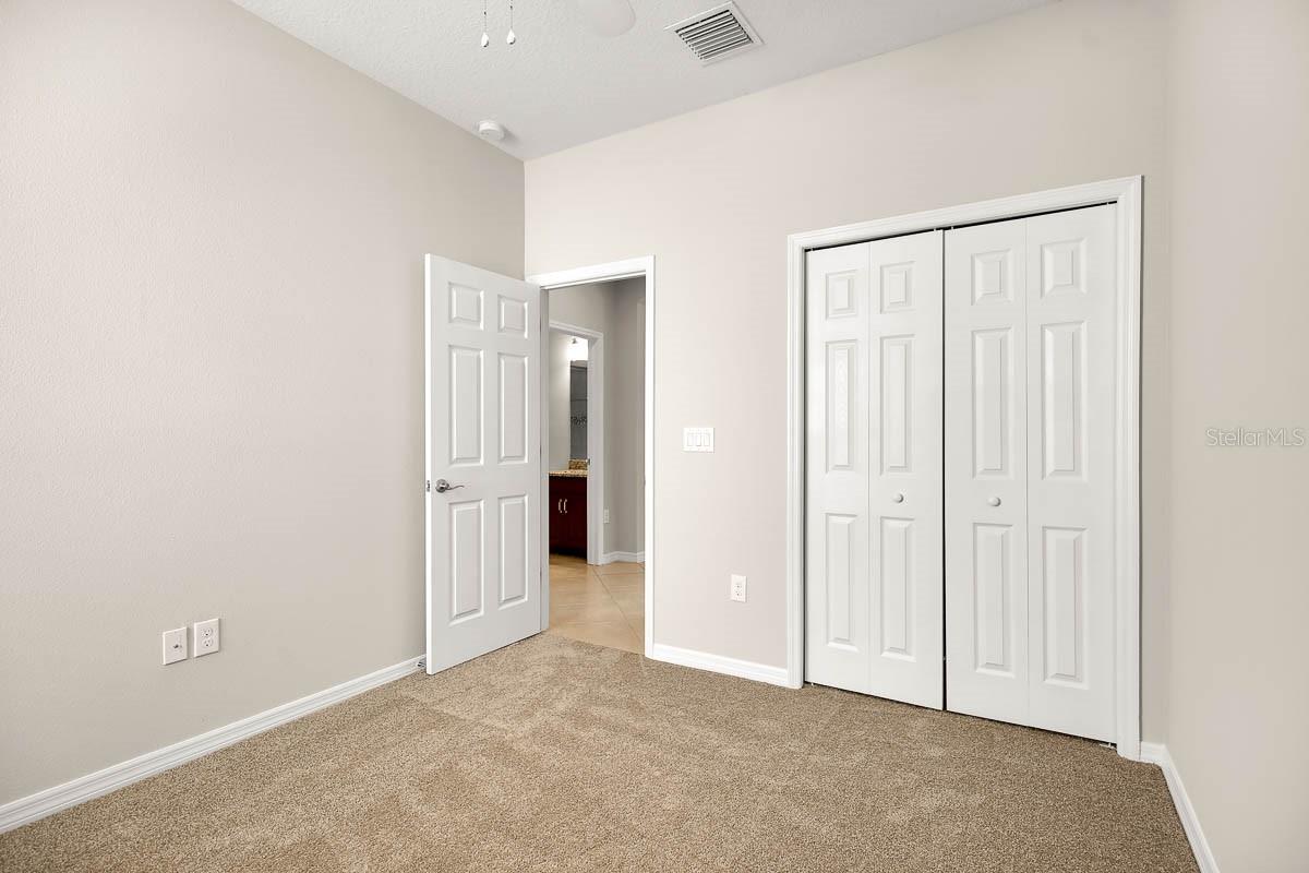 Image 25 of 46 For 11403 Thames Fare Way