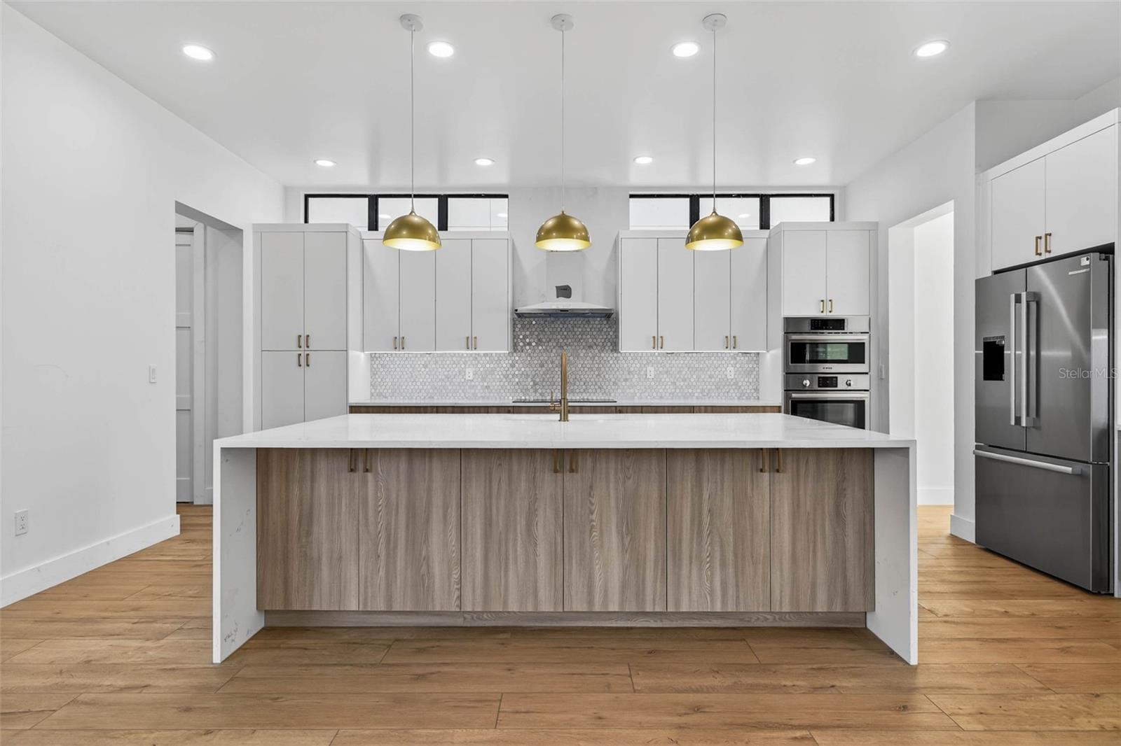 Image 11 of 35 For 4555 26th Avenue S